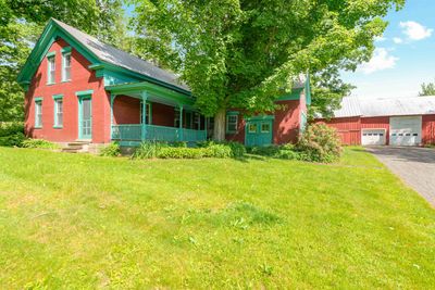 361 Browns Trace, House other with 3 bedrooms, 1 bathrooms and null parking in Jericho VT | Image 1