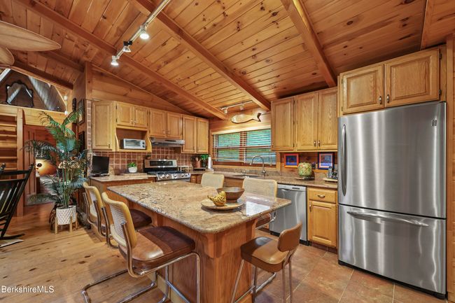 236 Surriner Rd, House other with 3 bedrooms, 3 bathrooms and null parking in Becket MA | Image 14
