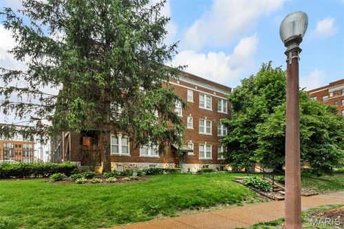 4a-5350 Pershing Ave, Saint Louis, MO, 63112-1779 | Card Image