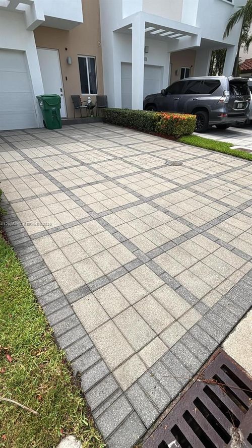 7117 Nw 103rd Path, Doral, FL, 33178-4416 | Card Image