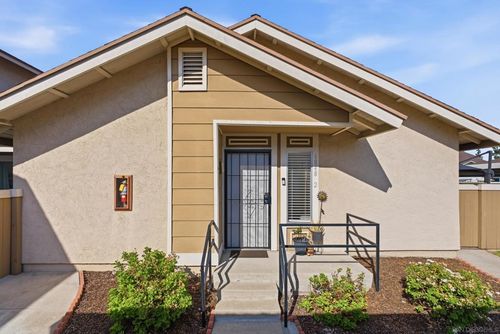 2-6848 Quebec Ct, San Diego, CA, 92139-2745 | Card Image
