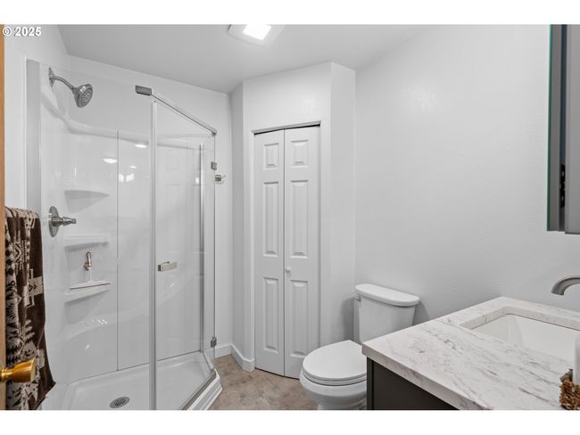 814 Sw 44 Th St, House other with 5 bedrooms, 2 bathrooms and null parking in Pendleton OR | Image 11