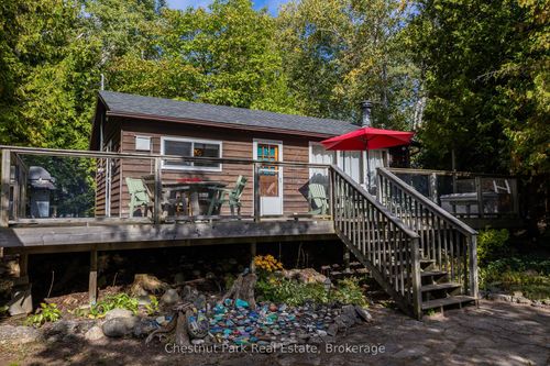 {{alt}} | Card Image