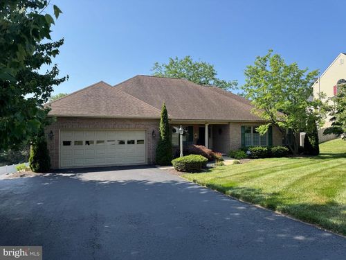 1022 Woodridge Rd, RED LION, PA, 17356-9605 | Card Image