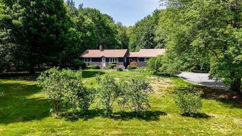 10 Corcoran Dr, Tyngsboro, MA, 01879-2137 | Card Image