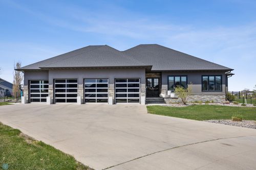1068 49th Ter W, West Fargo, ND, 58078-5006 | Card Image