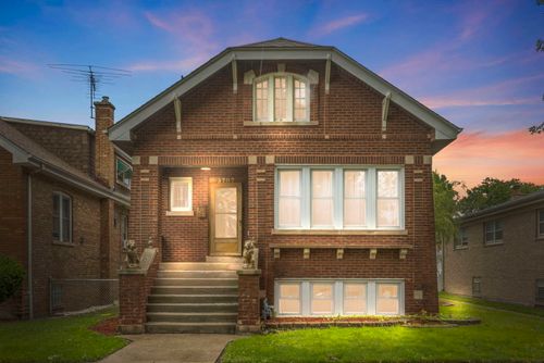 3707 Kenilworth Ave, Berwyn, IL, 60402-3909 | Card Image