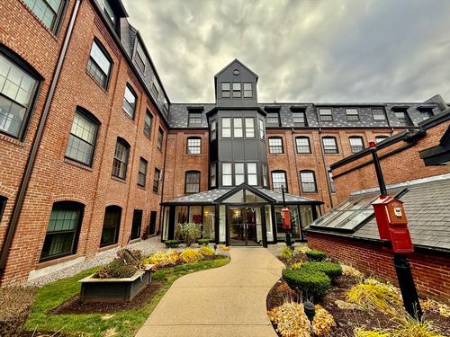 apt-409-21 Linden St, Quincy, MA, 02170-1834 | Card Image