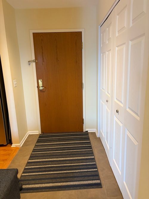 57-57 Hunt Club Dr, St. Charles, IL, 60174-4701 | Card Image