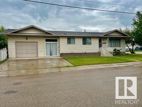 5446 45 St, Vegreville, AB, T9C1C9 | Card Image