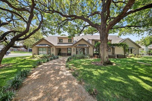 1601 Stanolind Ave, Midland, TX, 79705-8652 | Card Image