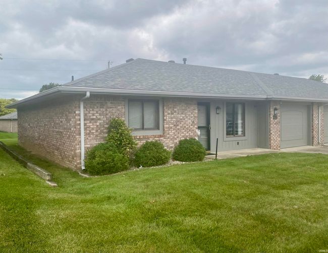 4123 Roundhill Dr, Condo with 2 bedrooms, 1 bathrooms and null parking in Anderson IN | Image 4