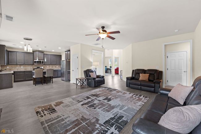 3015 Button Cir, House other with 4 bedrooms, 3 bathrooms and null parking in Loganville GA | Image 21