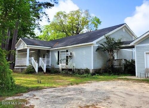 10517 Huckleberry Cv, Gulfport, MS, 39503-4440 | Card Image