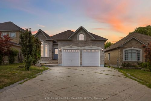 60 Brookside Rd, Richmond Hill, ON, L4C0J6 | Card Image
