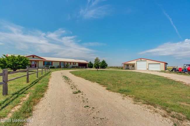2647 N Highway 788, House other with 3 bedrooms, 2 bathrooms and null parking in Plainview TX | Image 36