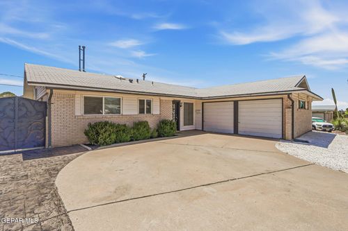 5825 Normont Way, El Paso, TX, 79912-5363 | Card Image