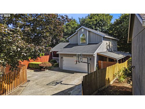 11877 Sw Morning Hill Dr, Tigard, OR, 97223-1888 | Card Image