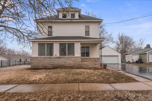 106 2nd St Nw, Dodge Center, MN, 55927-9188 | Card Image