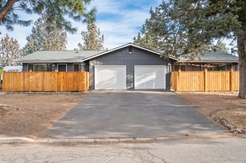 546 Se Centennial St, Bend, OR, 97702-1348 | Card Image