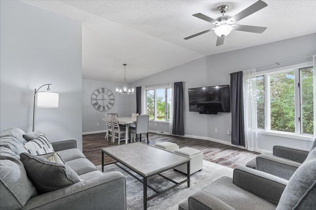 615 N Peach Ave, House other with 3 bedrooms, 2 bathrooms and null parking in Marshfield WI | Image 11