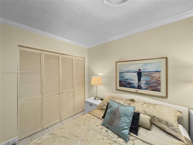 124 - 415 Ne 2nd St, Condo with 2 bedrooms, 2 bathrooms and null parking in Hallandale Beach FL | Image 7