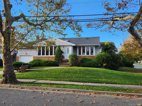 544 Cedarwood Dr, Cedarhurst, NY, 11516-1008 | Card Image