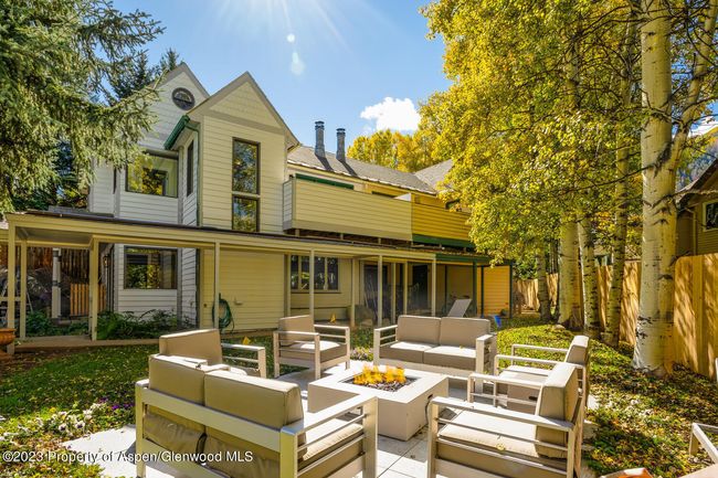 A - 1195 E Cooper Ave, Home with 4 bedrooms, 4 bathrooms and 3 parking in Aspen CO | Image 18