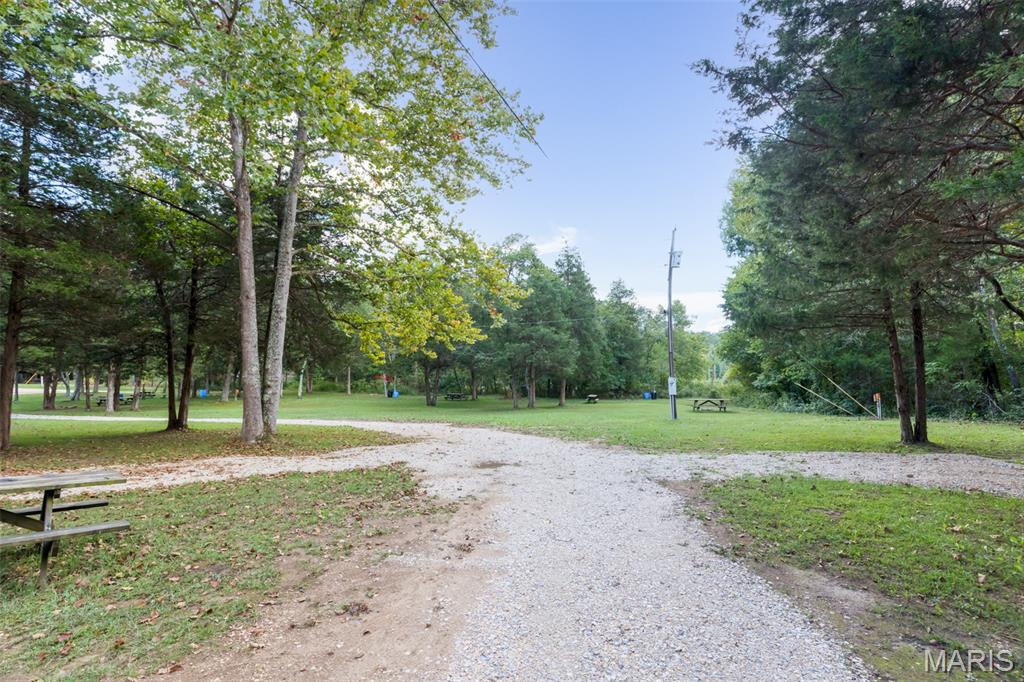 Land in Lesterville 4