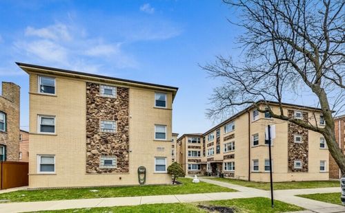 3w-4933 Lester Ave, Chicago, IL, 60630-2369 | Card Image
