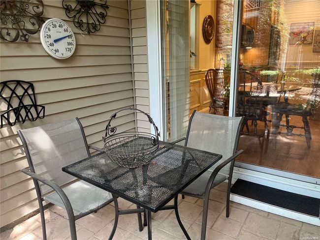 105 - 105 Carriage Ln, Condo with 2 bedrooms, 4 bathrooms and null parking in Plainview NY | Image 21