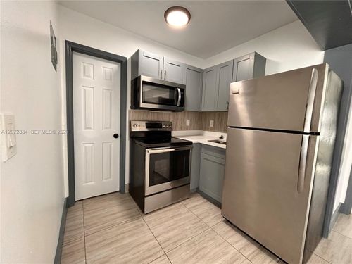 3-1928 Wilson St, Hollywood, FL, 33020-2728 | Card Image