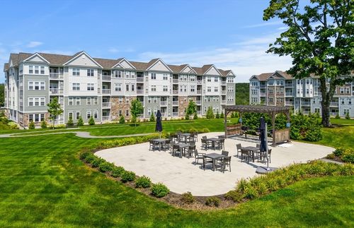 307-5 Peters Farm Way, Westborough, MA, 01581-1261 | Card Image