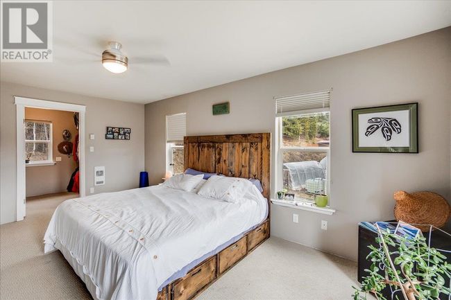 3829 Aaron Rd, House other with 2 bedrooms, 2 bathrooms and 3 parking in Bonnington BC | Image 38