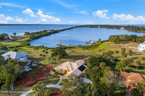 190 Stewart Dr, Merritt Island, FL, 32952-6411 | Card Image