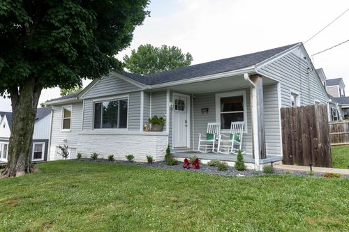 123 Ballard St, Harrodsburg, KY, 40330-1301 | Card Image