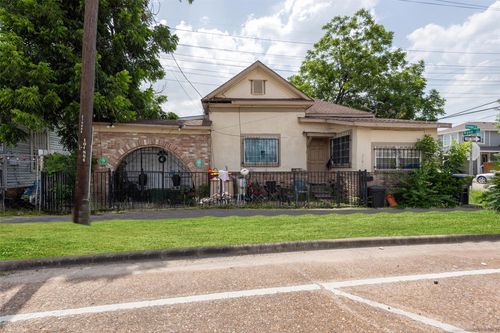 b-1614 Ryon St, Houston, TX, 77009-7030 | Card Image