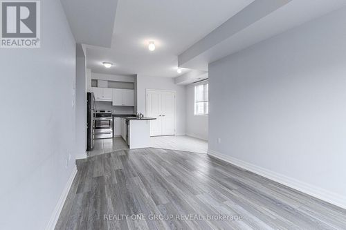 210-80 Aspen Springs Dr, Clarington, ON, L1C0V4 | Card Image