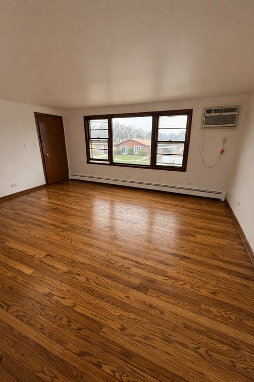 apt-2e-11800 S Karlov Ave, Alsip, IL, 60803-1643 | Card Image