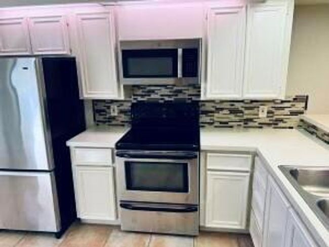 APT-102 - 2441 Village Blvd, Condo with 2 bedrooms, 2 bathrooms and null parking in West Palm Beach FL | Image 7