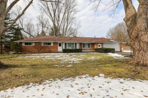 6361 Marchinn Dr, Ravenna, OH, 44266-1711 | Card Image