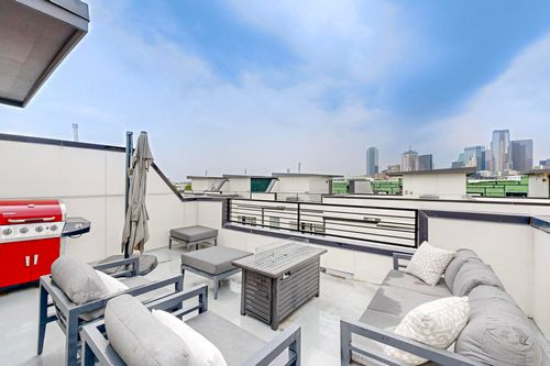 204-1813 Park Ave, Dallas, TX, 75215-1244 | Card Image