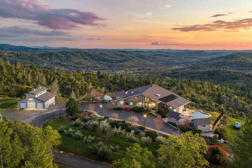984 Crestview Drive, Murphys, CA, 95247 | Card Image