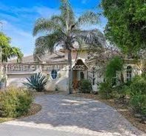 950 Greensward Ln, Delray Beach, FL, 33445-9021 | Card Image