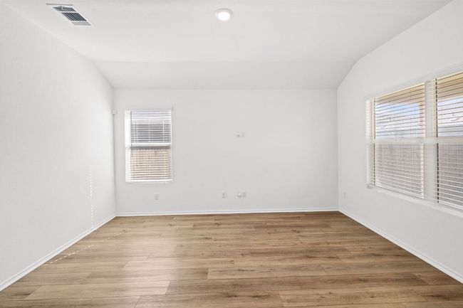 215 Silver Springs Bnd, House other with 3 bedrooms, 2 bathrooms and 2 parking in Kyle TX | Image 10
