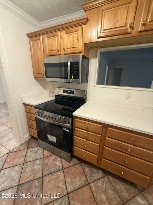 607 Sunset Dr, Bay Saint Louis, MS, 39520-2809 | Card Image
