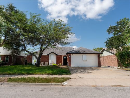 7005 Mansfield Dr, Corpus Christi, TX, 78414-3123 | Card Image