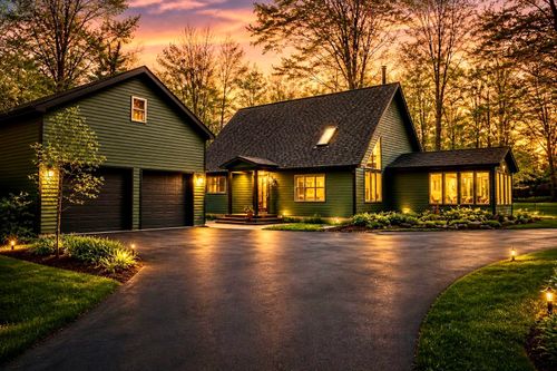 545 E, Valparaiso, IN, 46383 | Card Image
