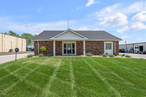 250 Crossfield Dr, Versailles, KY, 40383-1468 | Card Image