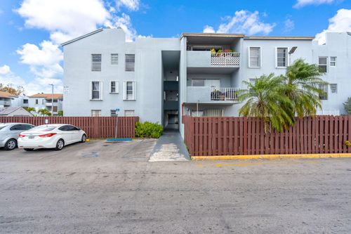 apt-m307-1735 W 60th St, Hialeah, FL, 33012-6822 | Card Image